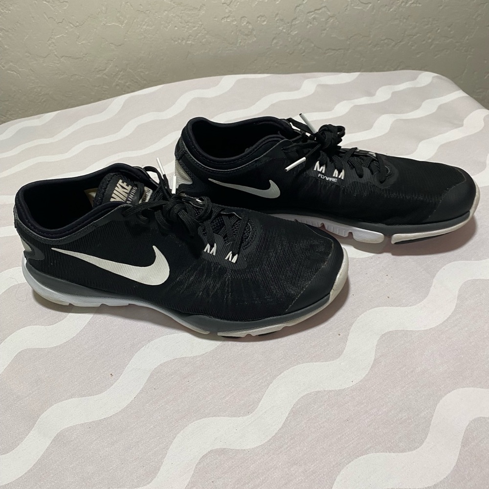 Nike Training flex Supreme TR4 black Shoes size 7.5 - Picture 3 of 6